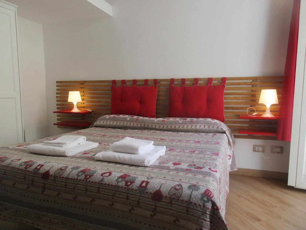 Il Borghetto Bed & Breakfast เนเปิลส์ ภายนอก รูปภาพ