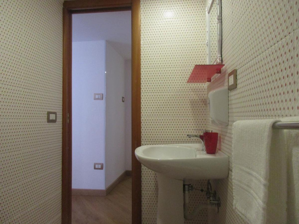 Il Borghetto Bed & Breakfast เนเปิลส์ ภายนอก รูปภาพ